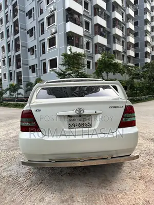 Toyota Corolla 2000 Pearl