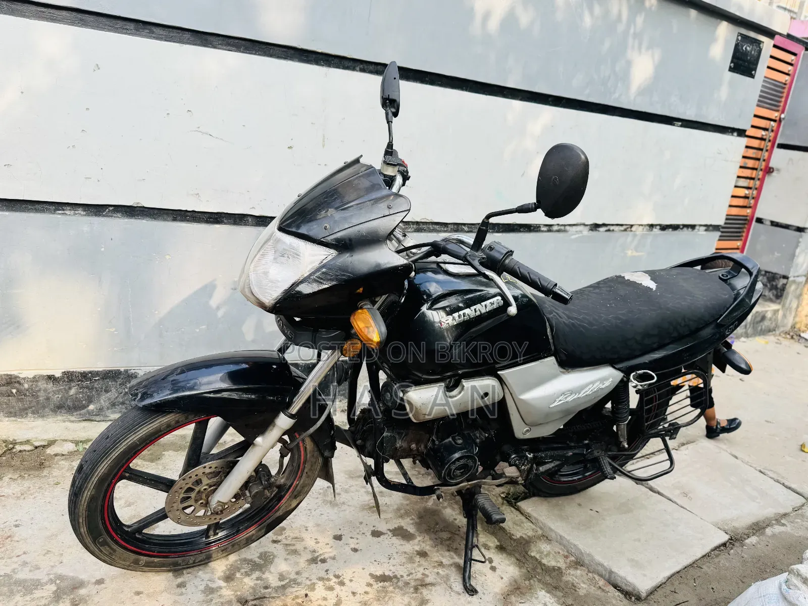 রানার বুলেট ১০০ ২০২০ ব্ল্যাক