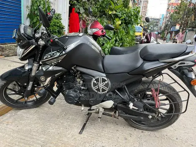 Yamaha FZS V2 2018 Black
