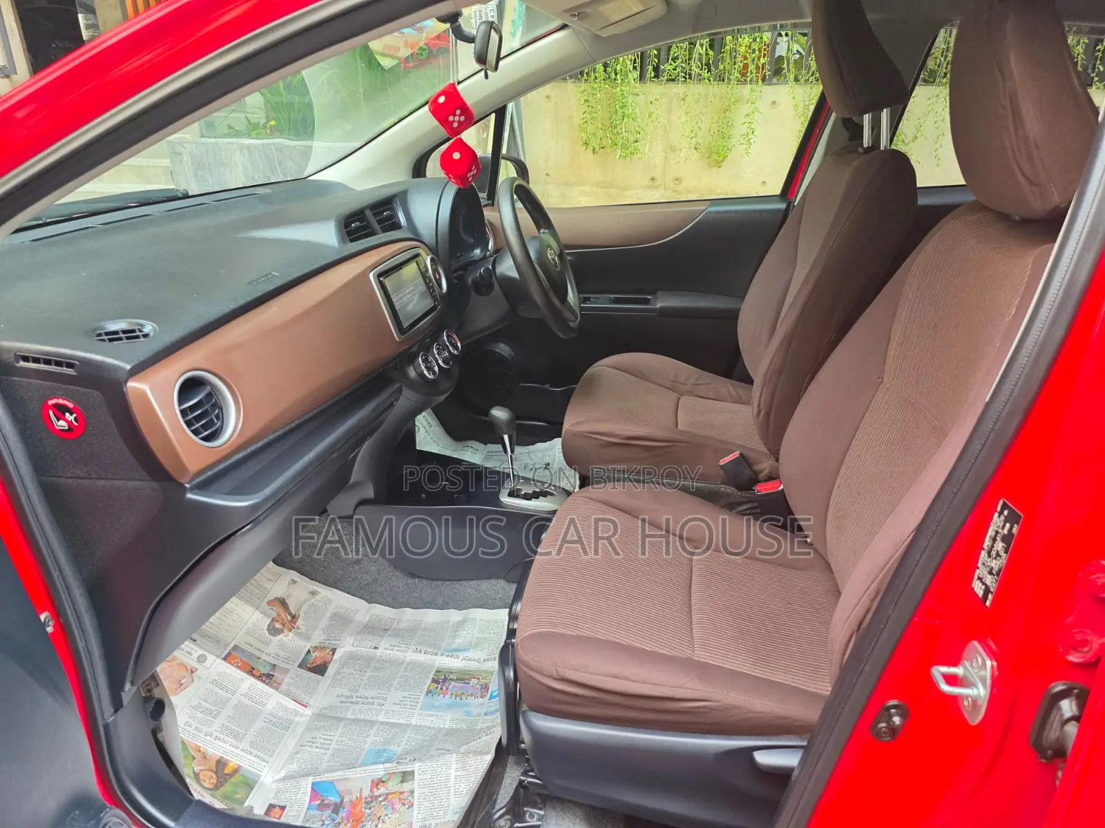 Toyota Vitz 1.3 Front Wheel Drive 5dr 2011 Red