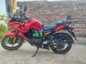 Yamaha Fazer V1 2010 Red