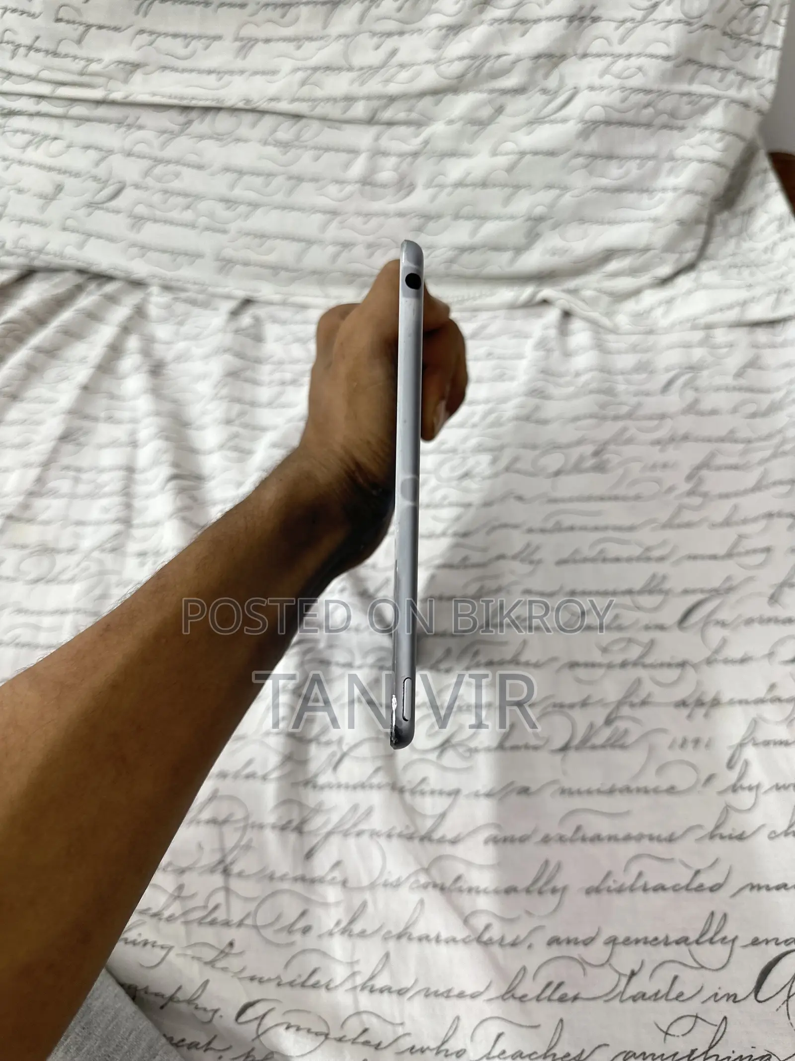 Apple iPad mini 4 128 GB Silver