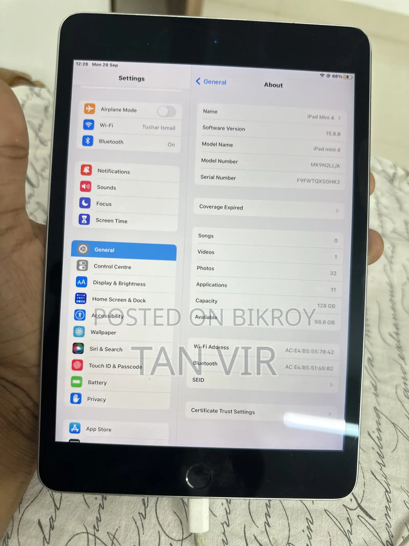 Apple iPad mini 4 128 GB Silver