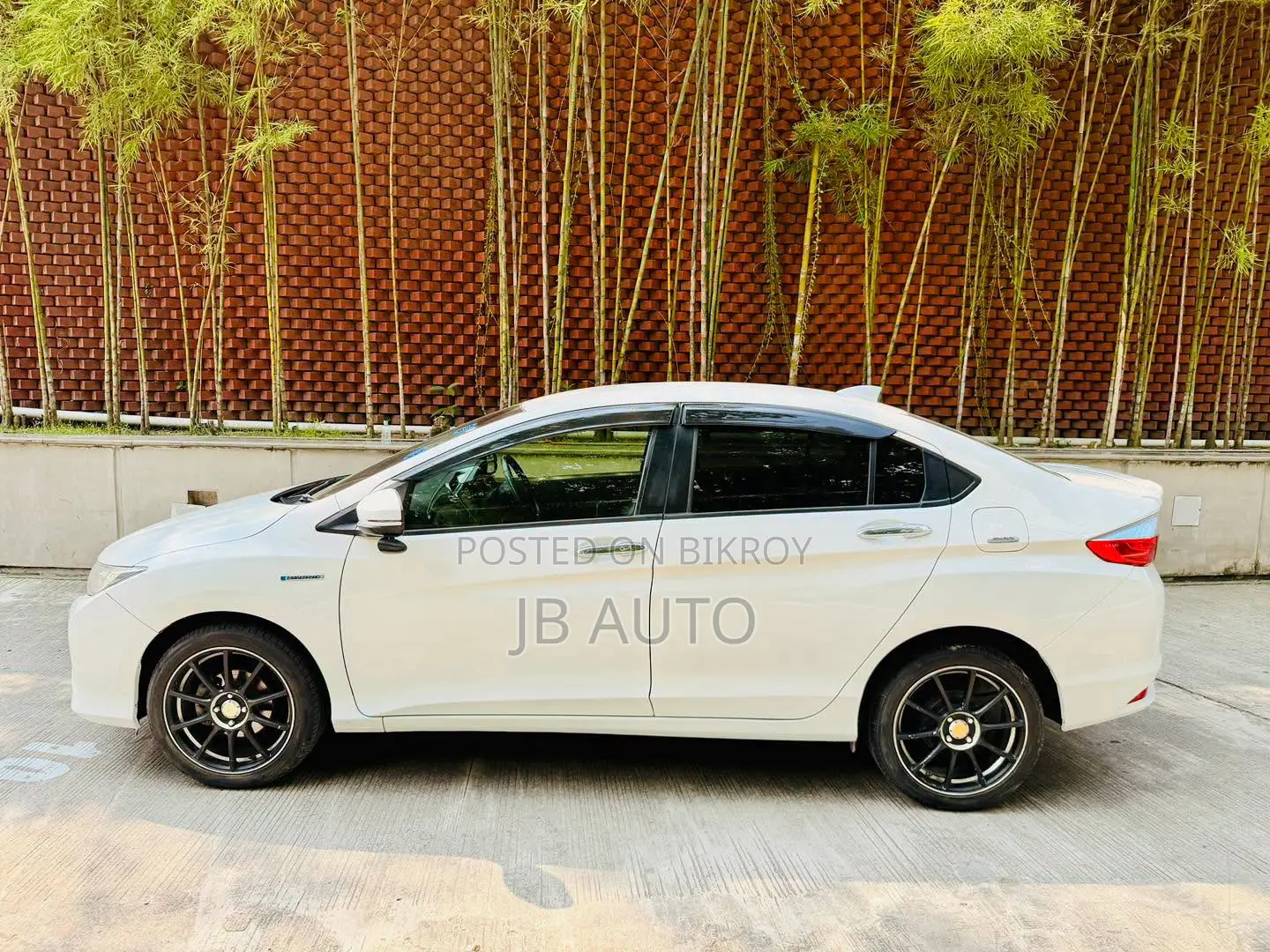 Honda Grace 2015 Pearl