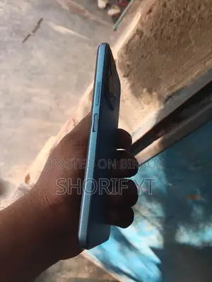 iQOO 128 GB Blue