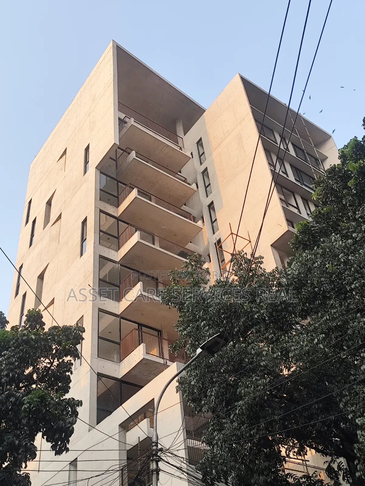 20-Bedroom House in Gulshan for rent