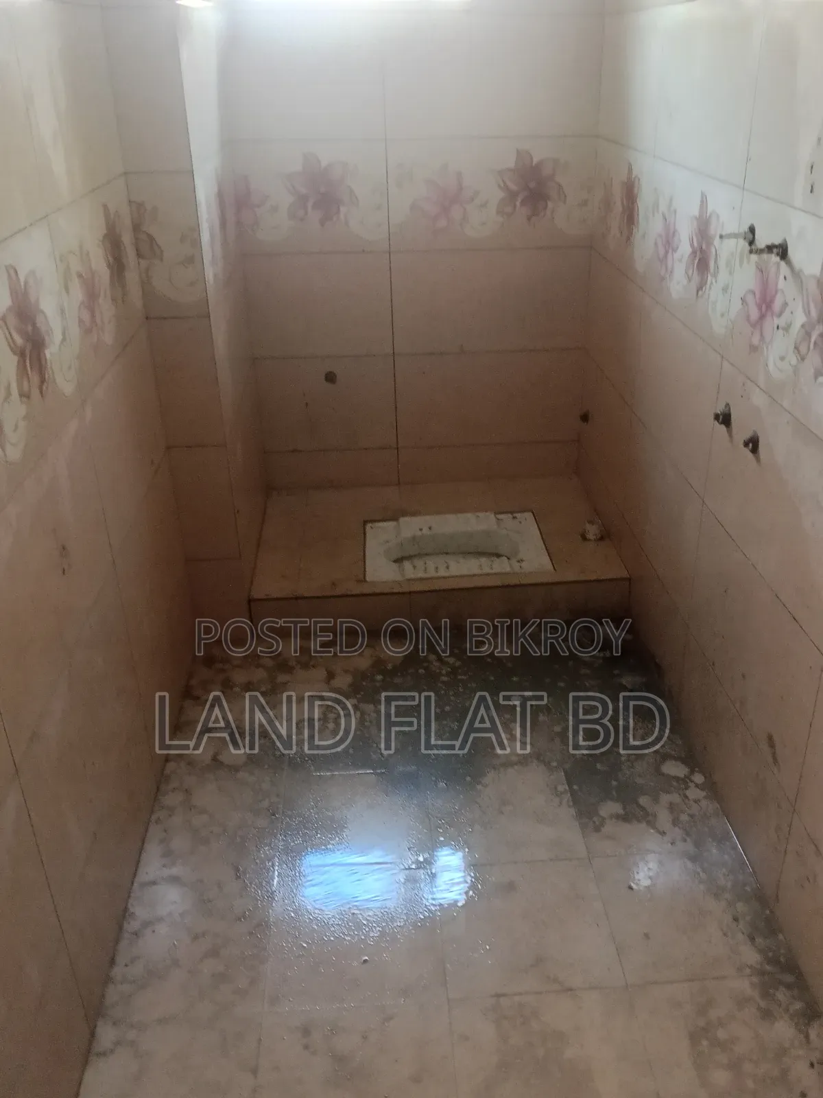 4-Bedroom Apartment in Land Flat BD, Mohammadpur for sale