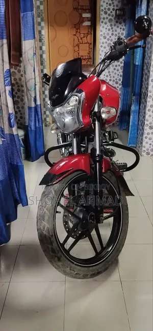 Bajaj V15 2018 Red