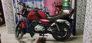 Bajaj V15 2018 Red