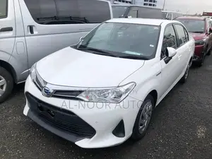 Toyota Axio 2021 White