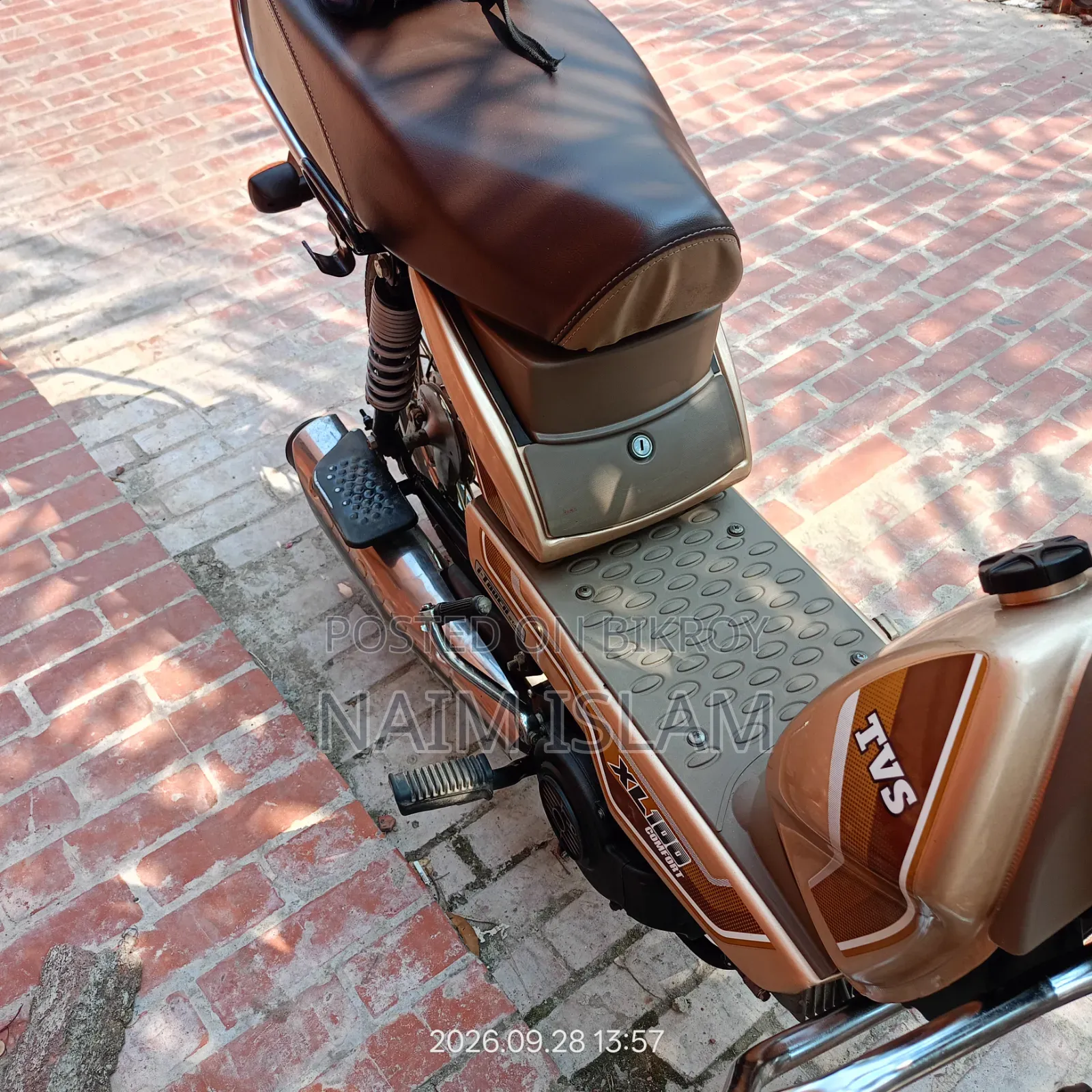TVS XL 100 i-Touch 2025 Brown