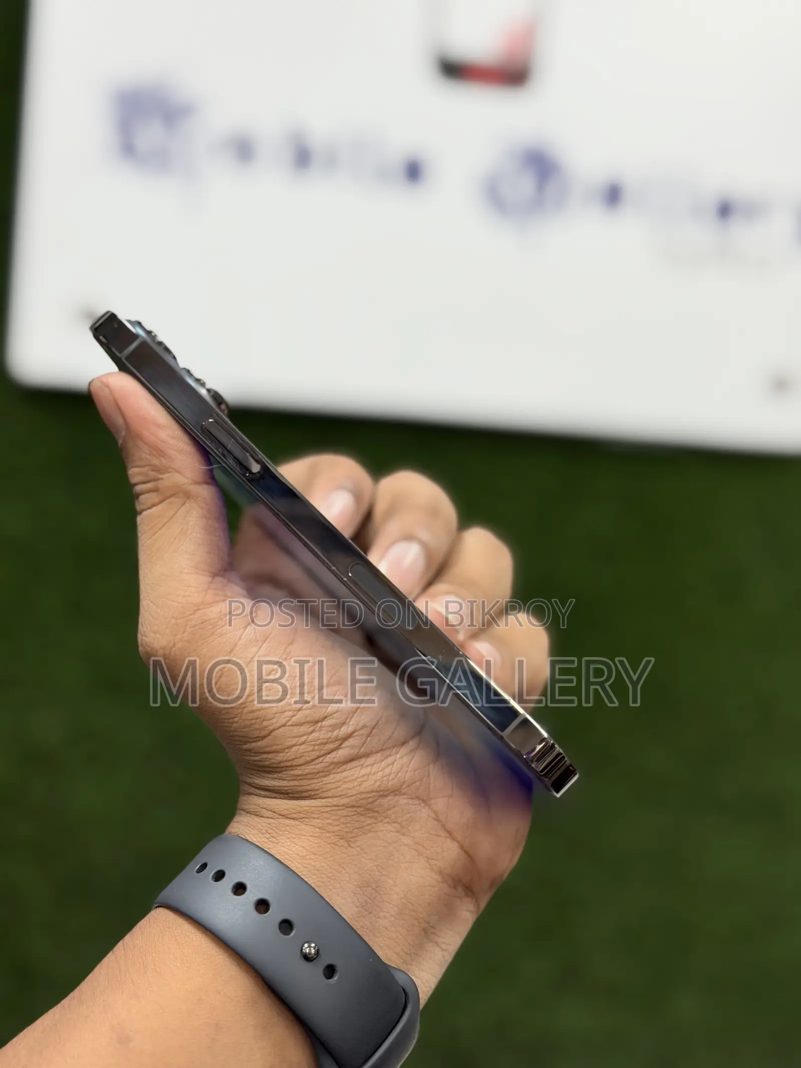 অ্যাপল আইফোন ১৩ প্রো ম্যাক্স ২৫৬ জিবি ব্ল্যাক