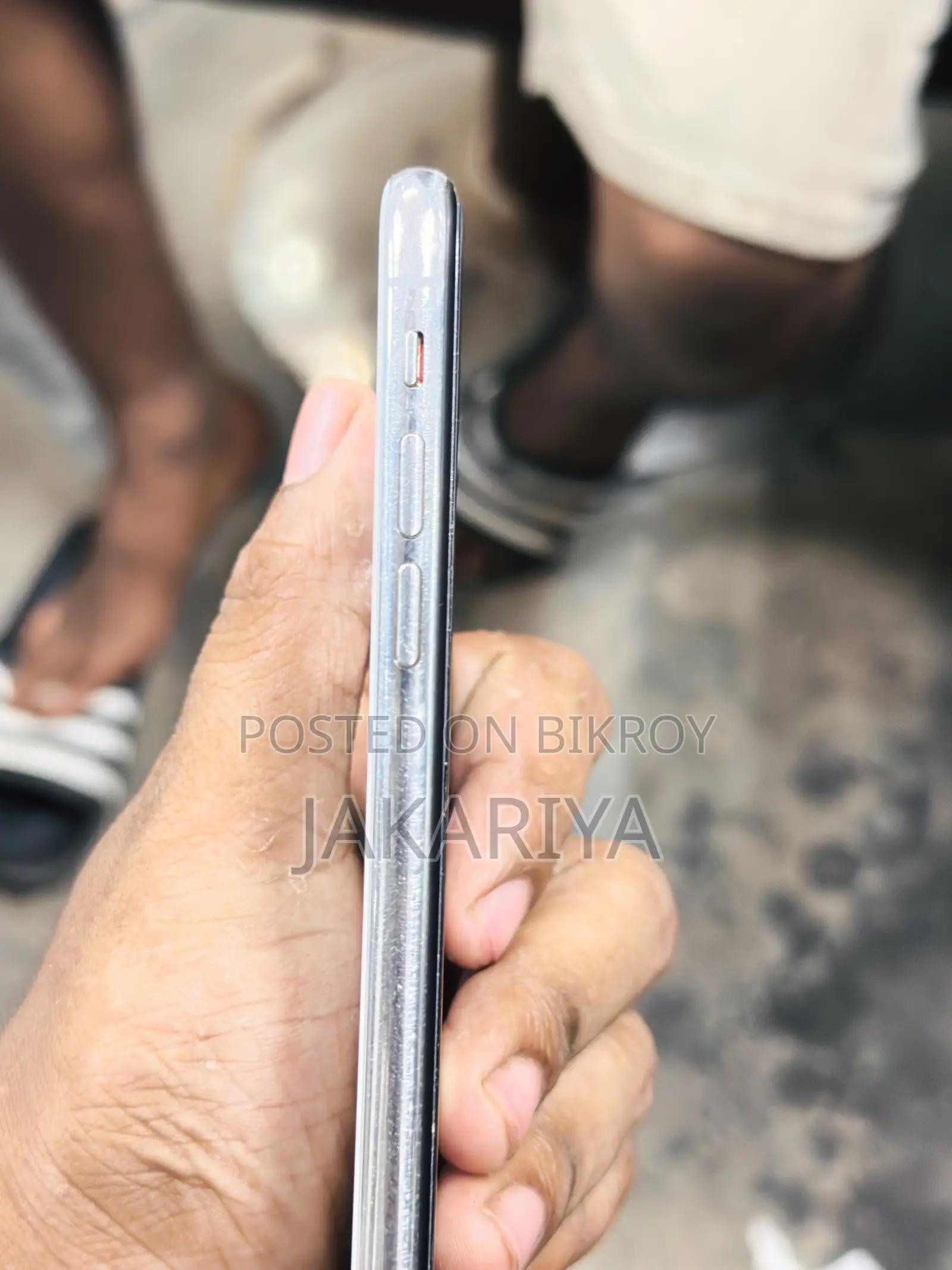 অ্যাপল আইফোন এক্সএস ৬৪ জিবি রেড
