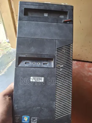 Desktop Computer Lenovo 12GB Intel Core i7 SSD 256GB