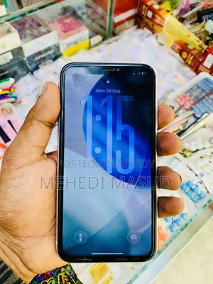 অ্যাপল আইফোন ১১ ২৫৬ জিবি সাদা