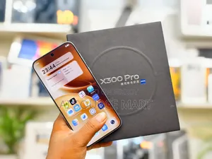 নতুন ভিভো এক্স৩০০ প্রো ৫১২ জিবি সাদা