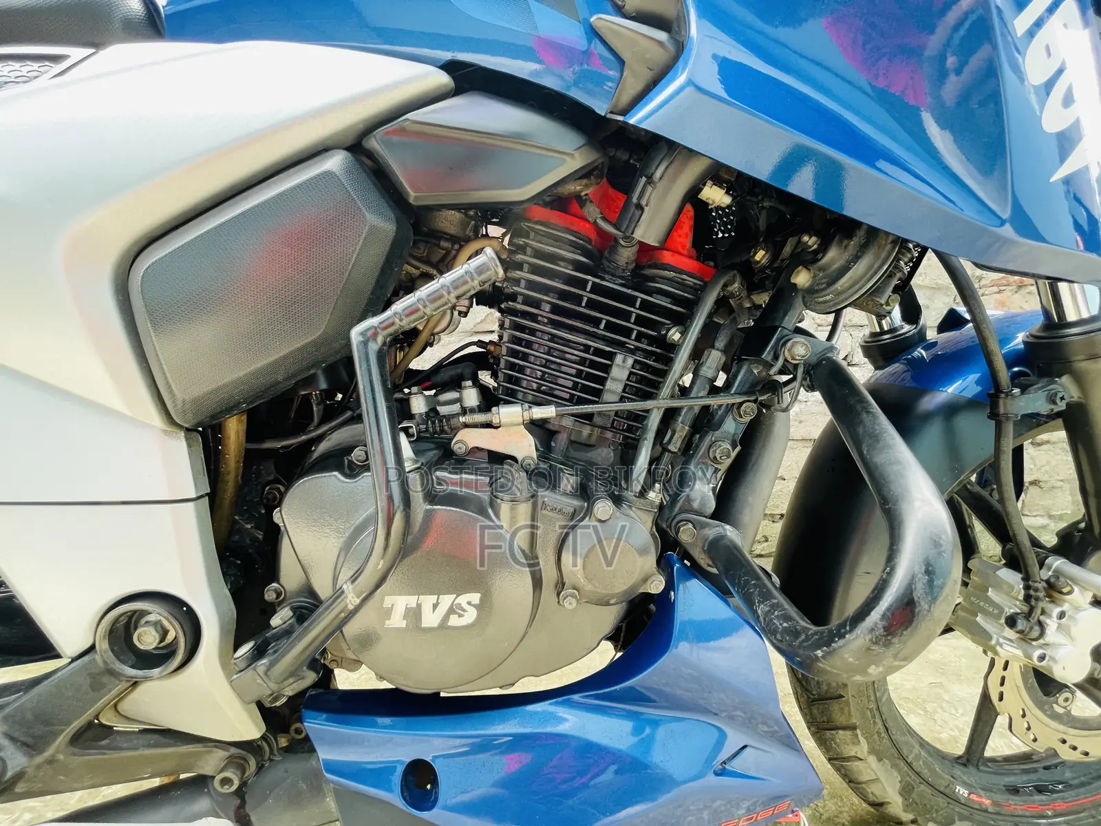 TVS Apache RTR 160 4V 2020 Blue