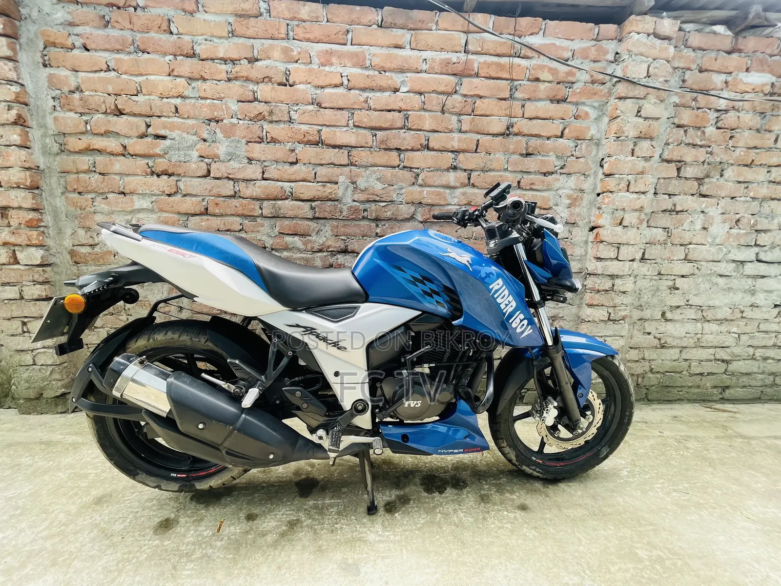 TVS Apache RTR 160 4V 2020 Blue