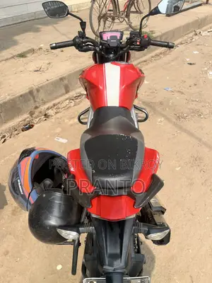 TVS Apache RTR 160 4V 2022 Red