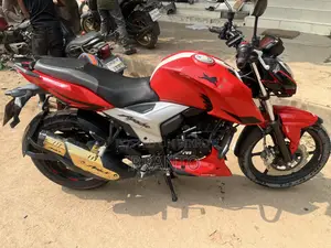 TVS Apache RTR 160 4V 2022 Red