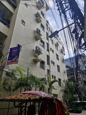 রামপুরায় সাজানো ৩ বেডরুমের বাসা বিক্রয়ের জন্য