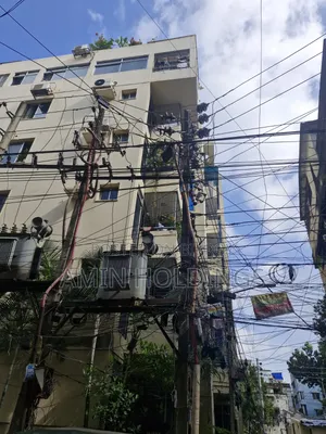 রামপুরায় সাজানো ৩ বেডরুমের বাসা বিক্রয়ের জন্য