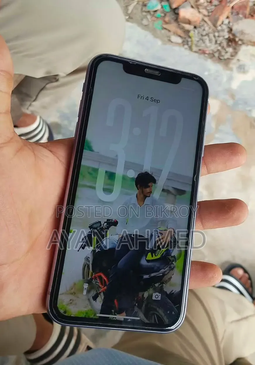 Apple iPhone 11 64 GB Purple