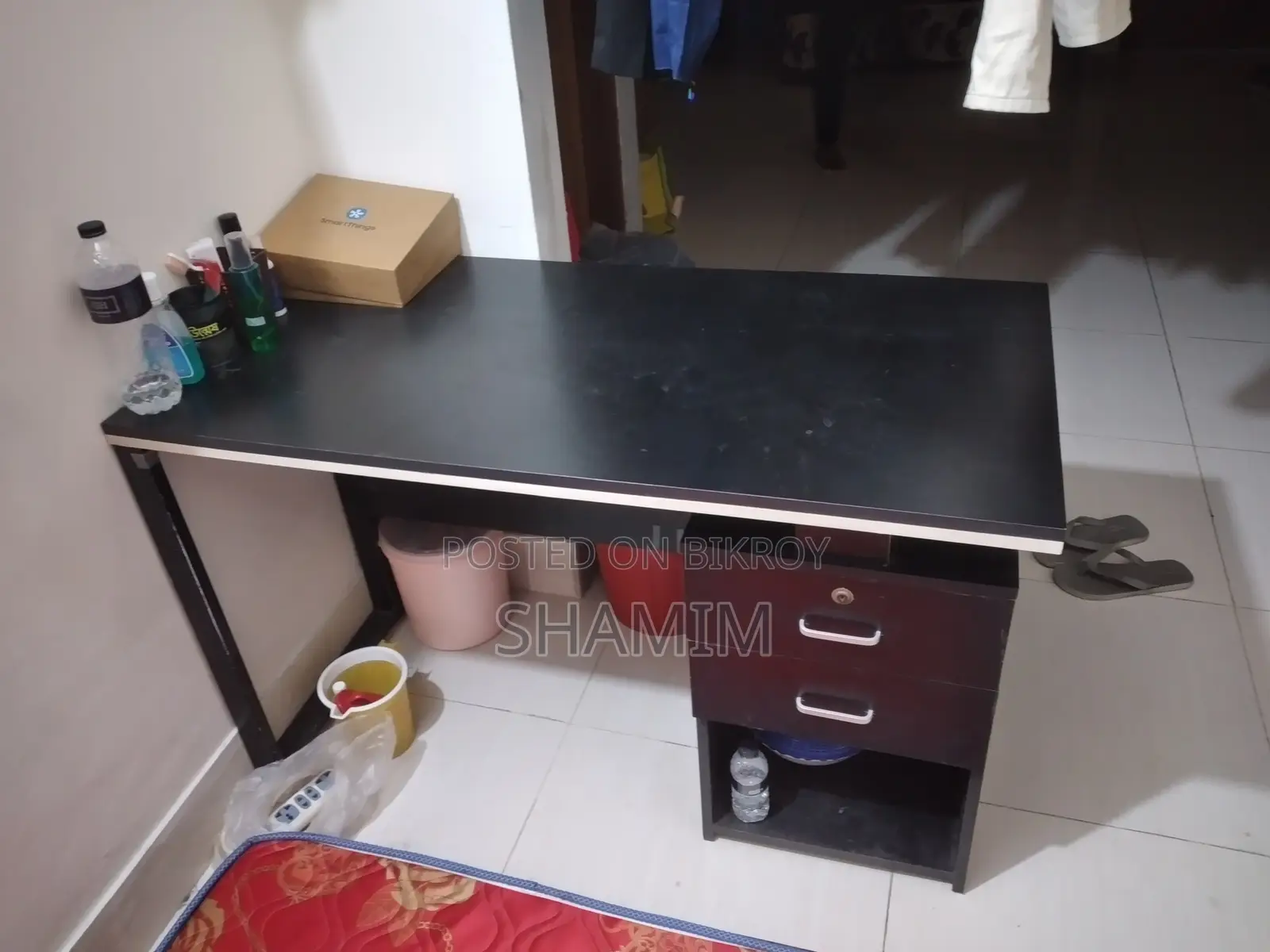 Reading and Computer Table With Drawer