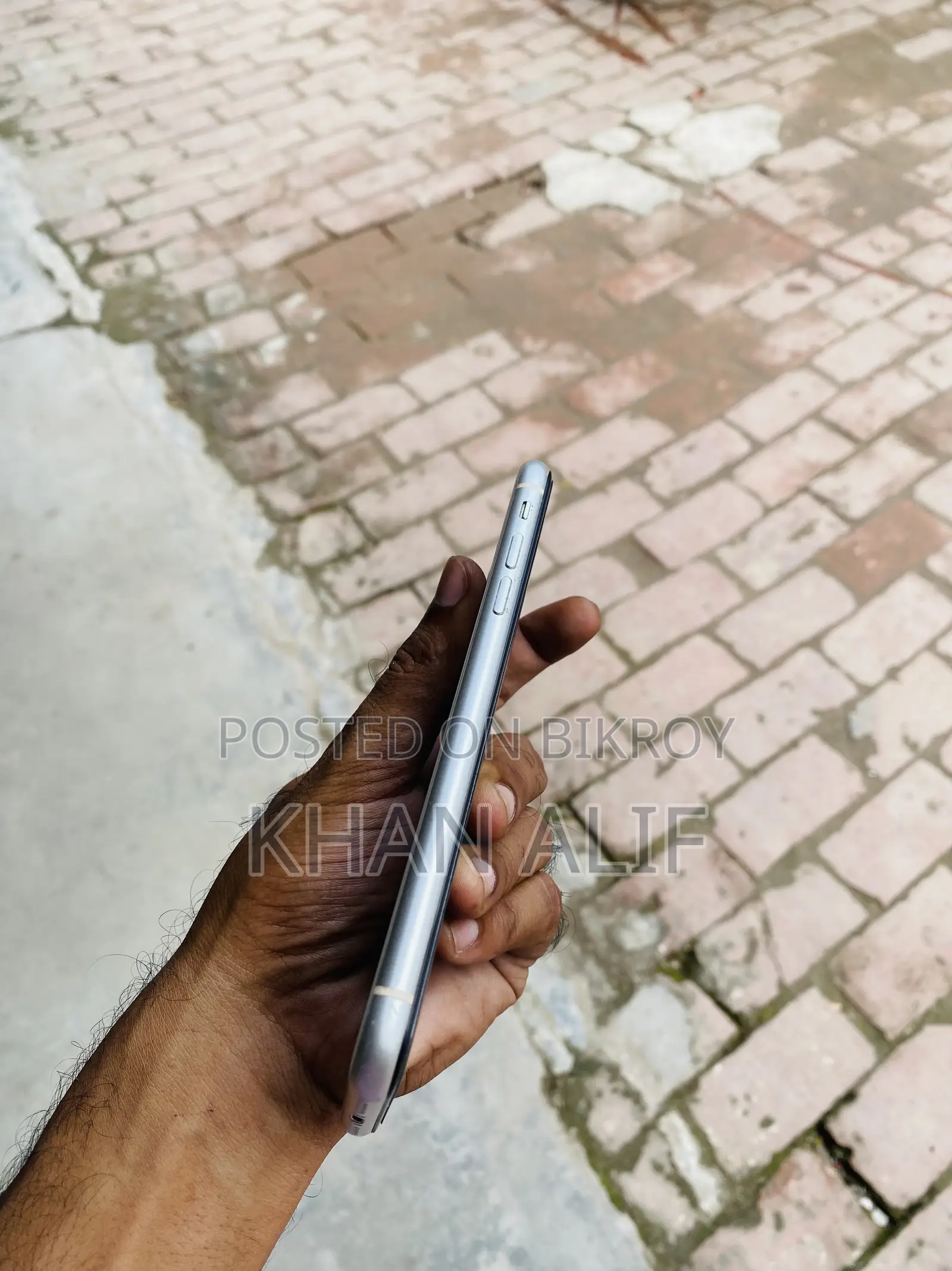 অ্যাপল আইফোন ১১ ১২৮ জিবি সাদা