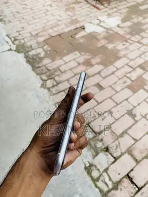 অ্যাপল আইফোন ১১ ১২৮ জিবি সাদা