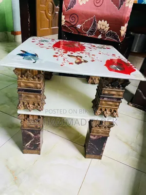 টি টেবিল, সেন্টার টেবিল