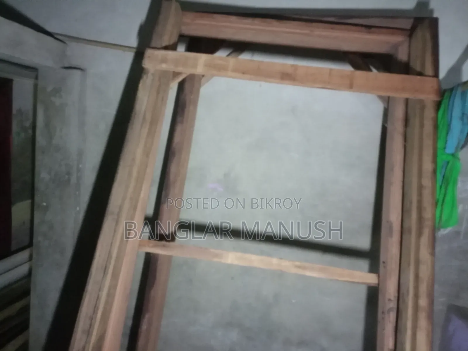 চৌকাঠ বিক্রয়