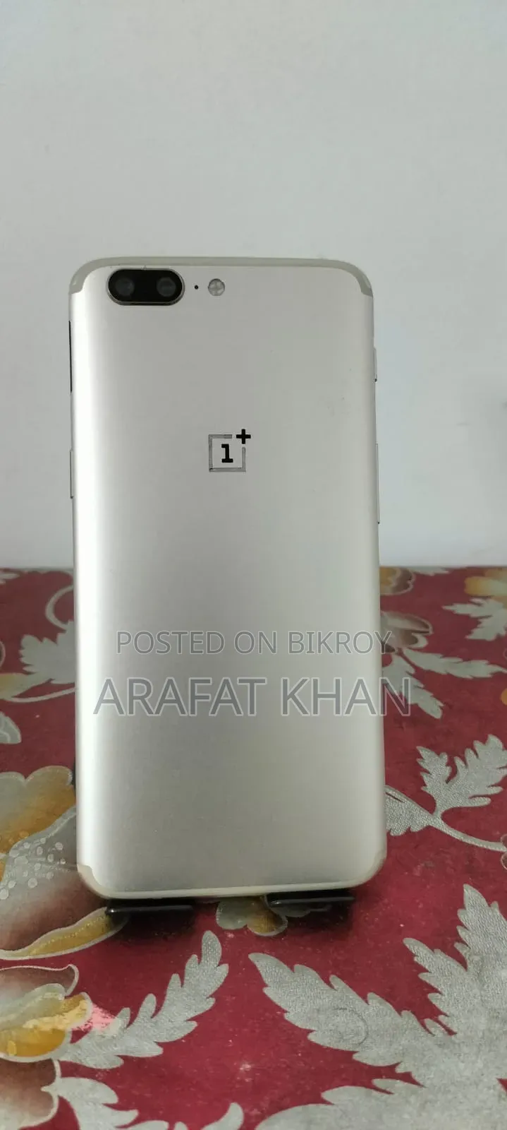 OnePlus 5 128 GB Gold