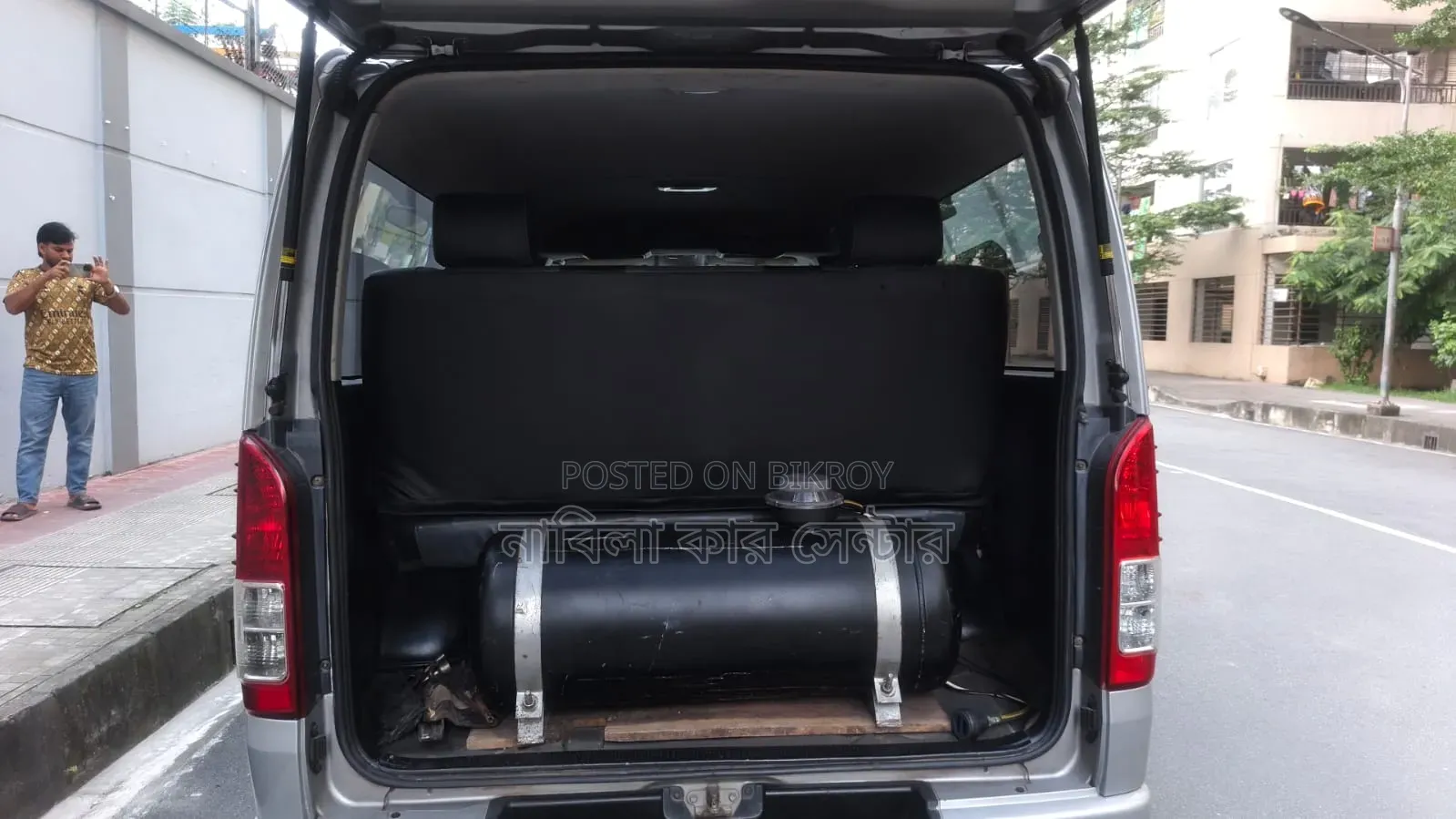 Toyota HiAce 2019 Silver