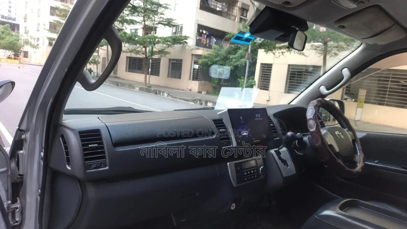 Toyota HiAce 2019 Silver