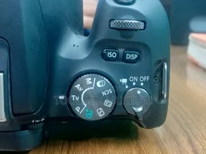 200D Cannon Camera Fresh Body With Kitt Lens