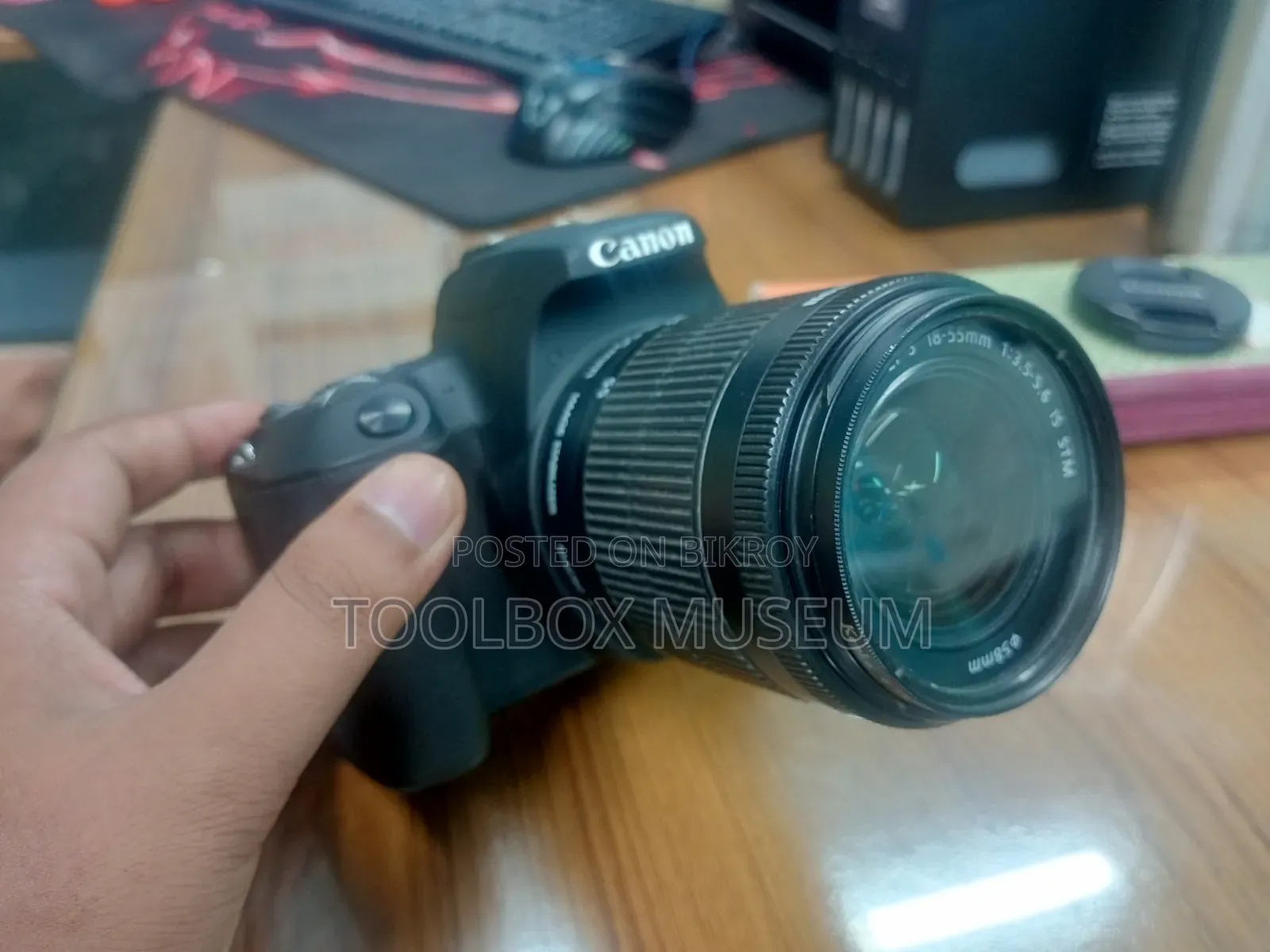 200D Cannon Camera Fresh Body With Kitt Lens