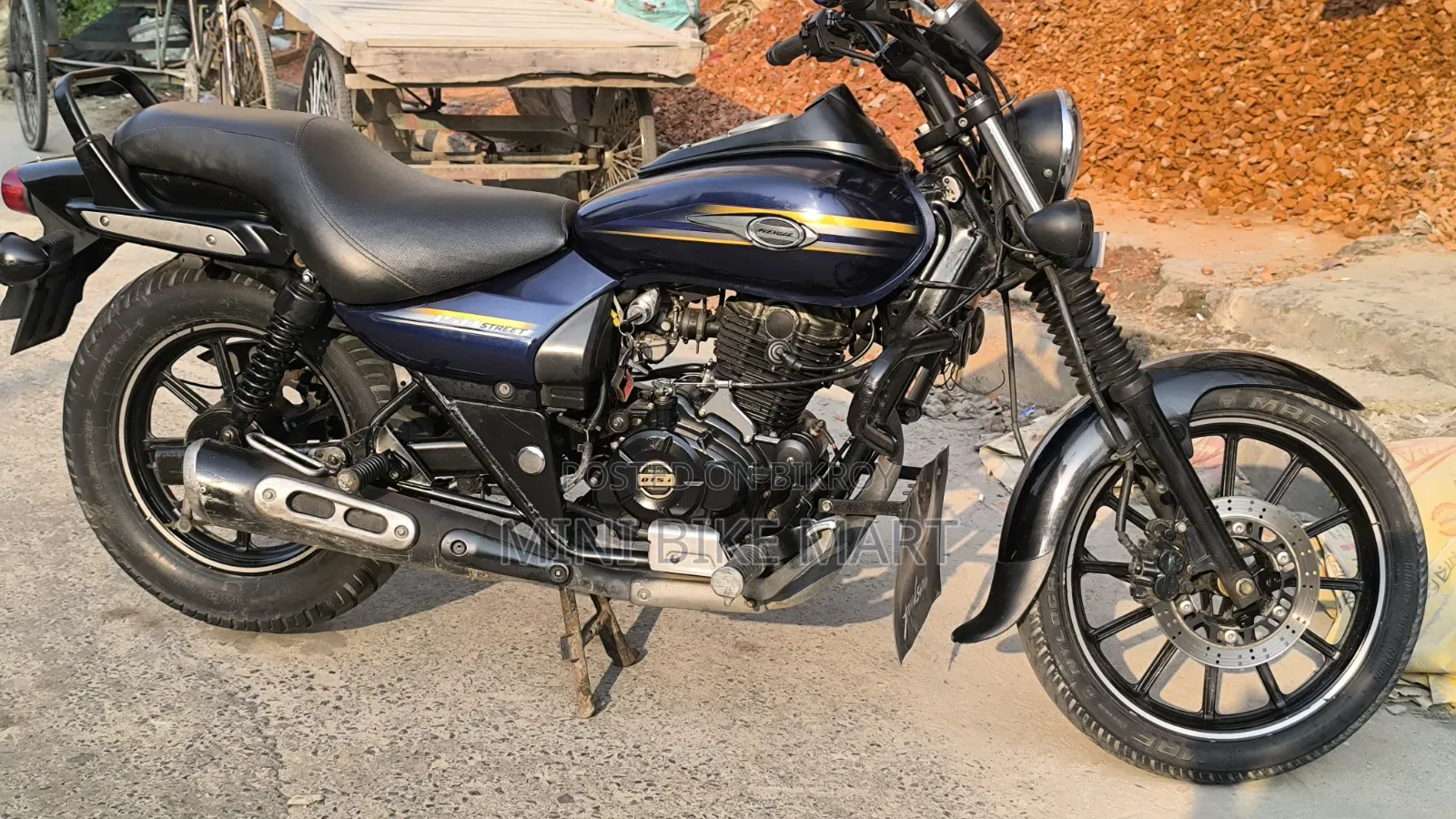 Bajaj Avenger 150 Street 2017 Blue