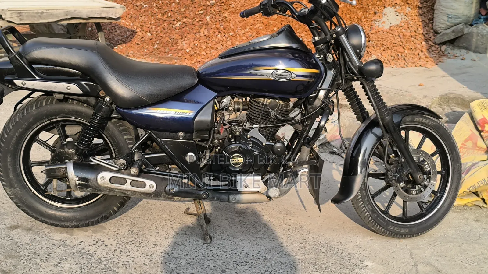 Bajaj Avenger 150 Street 2017 Blue