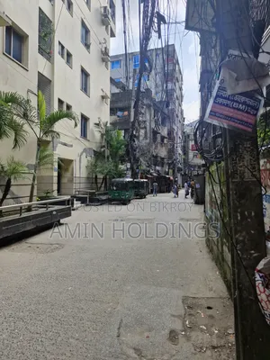 আফতাবনগরে ৬ বেডরুমের সজ্জিত বাড়ি বিক্রয়ের জন্য