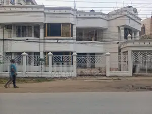 Furnished 5-Bedroom Apartment in White Palace, Uposhohor for Rent