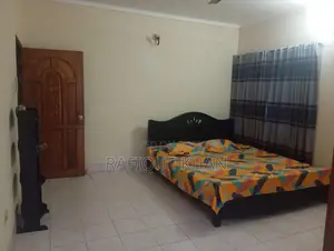 Furnished 5-Bedroom Apartment in White Palace, Uposhohor for Rent
