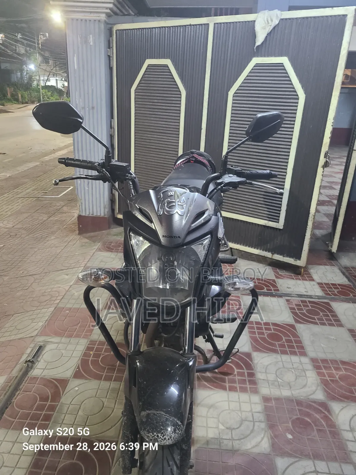 হন্ডা সিবি ২০১৮ ব্ল্যাক