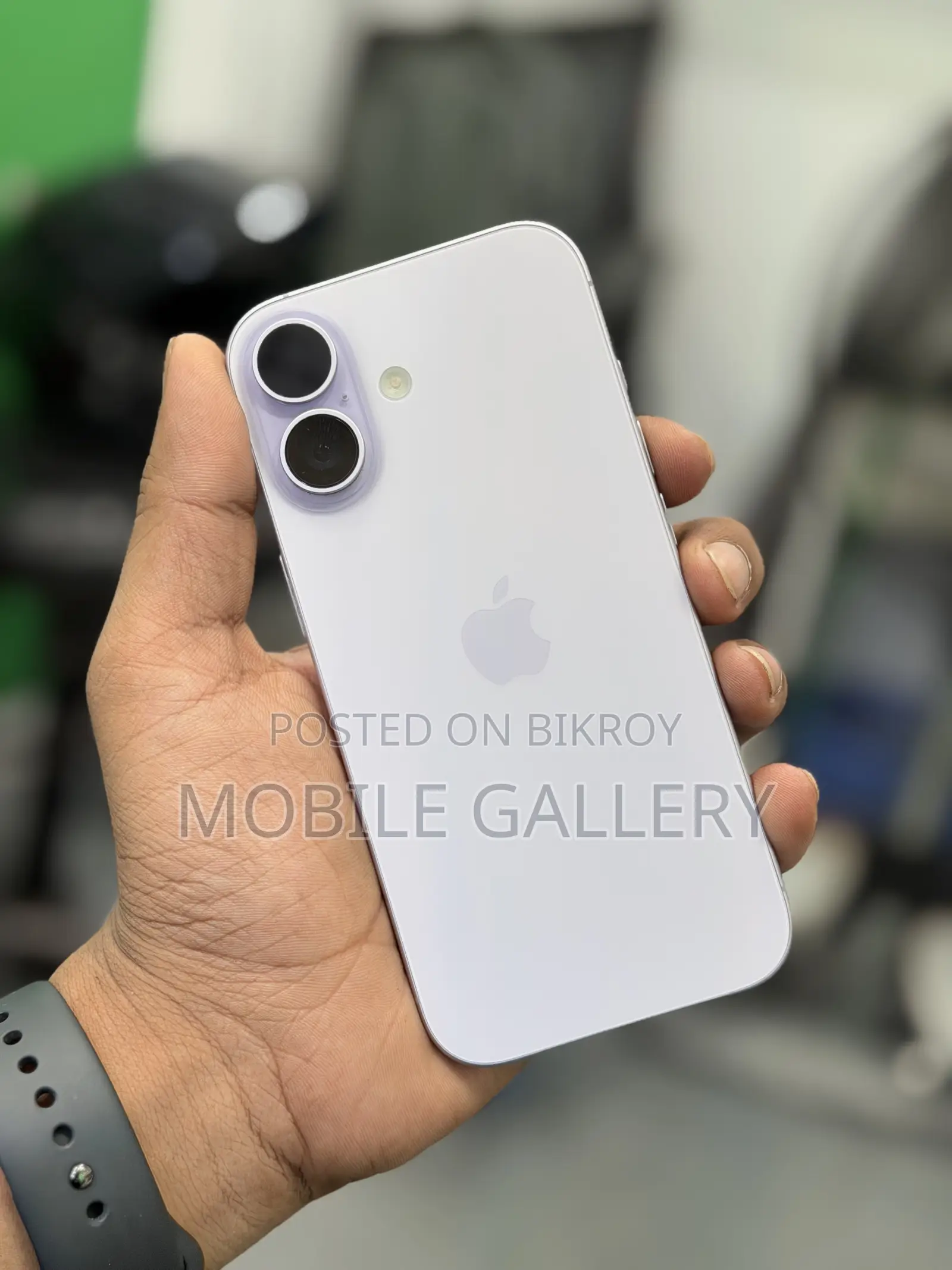অ্যাপল আইফোন ১৭ ২৫৬ জিবি হোয়াইট