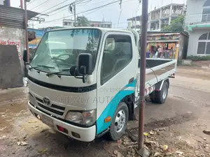 টয়োটা ডাইনা পিকআপ