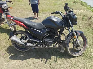 এইচ পাওয়ার ম্যাক্স-জেড ১৫০ ২০১৮ কালো