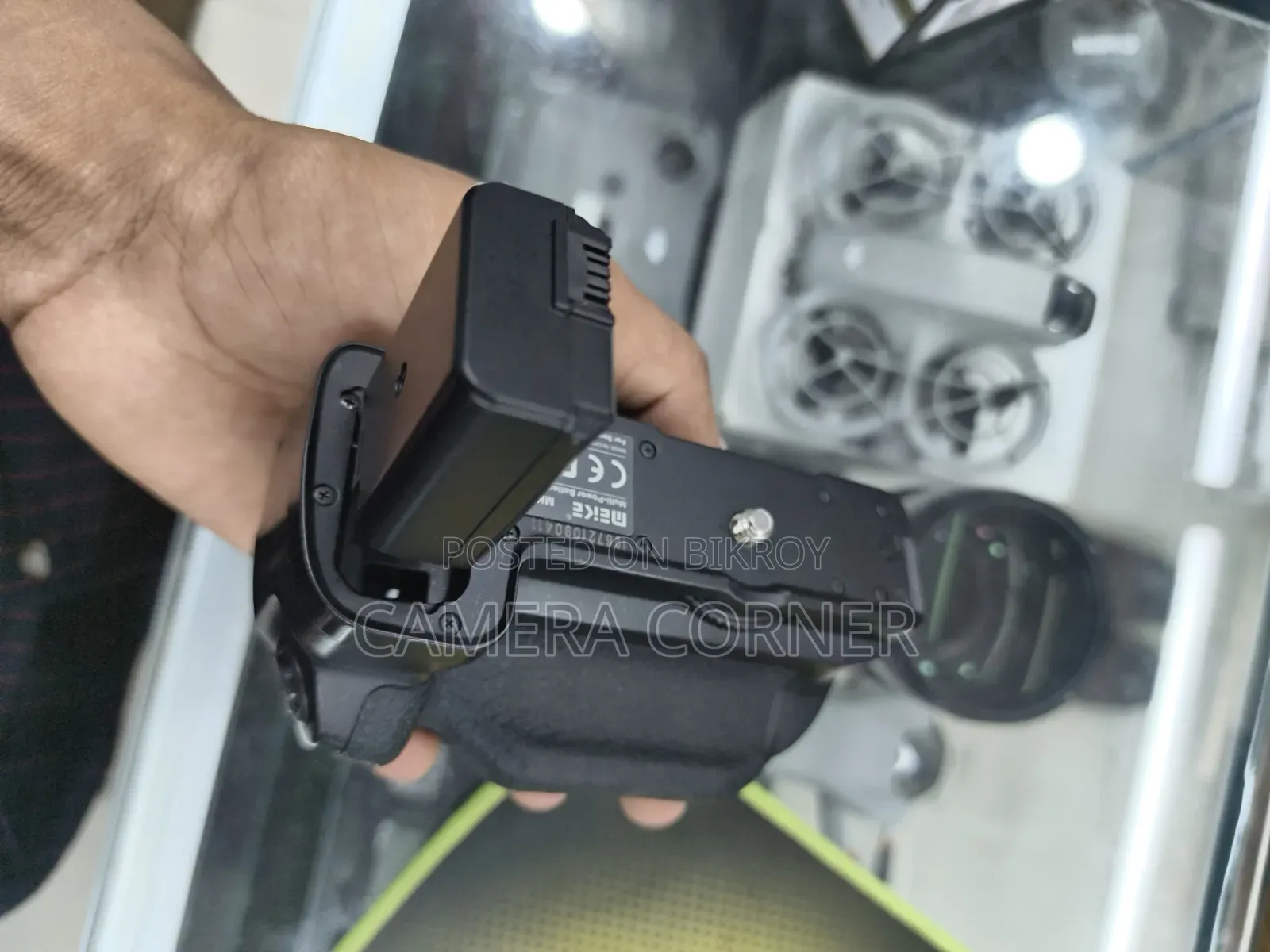 Make Mk-A6300,a6000,aa7ii, A6400 Battery Grip