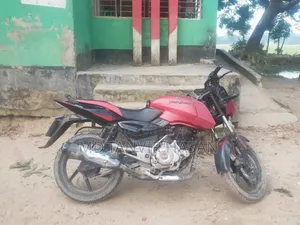 Bajaj Pulsar 150 2022 Red