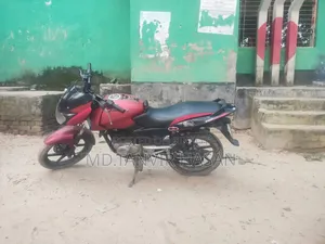 Bajaj Pulsar 150 2022 Red
