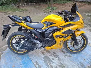 Suzuki Gixxer SF 2025 Yellow